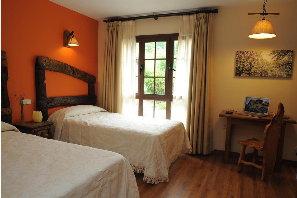 El Quesar De Gamoneo Hotell Gamonedo de Cangas Rum bild